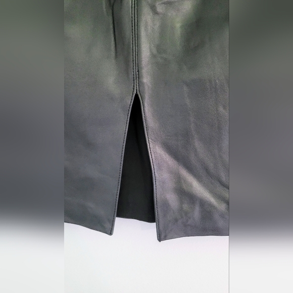 White House Black Market Elegant Black Faux Leather Pencil Skirt Women's Size 6 - Picture 5 of 8